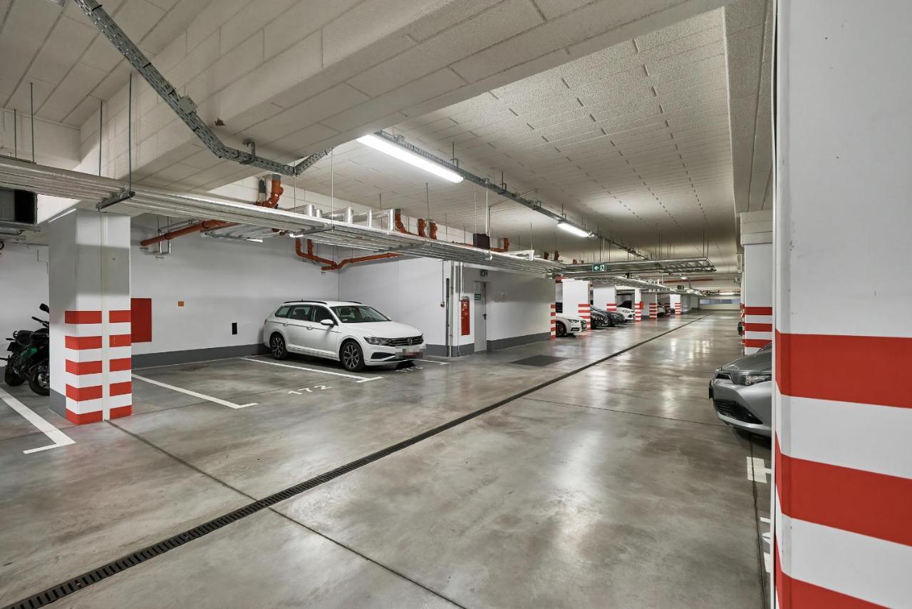 Exclusive Apartments Teczowa With Underground Parking By Noclegi Renters Wrocław Extérieur photo