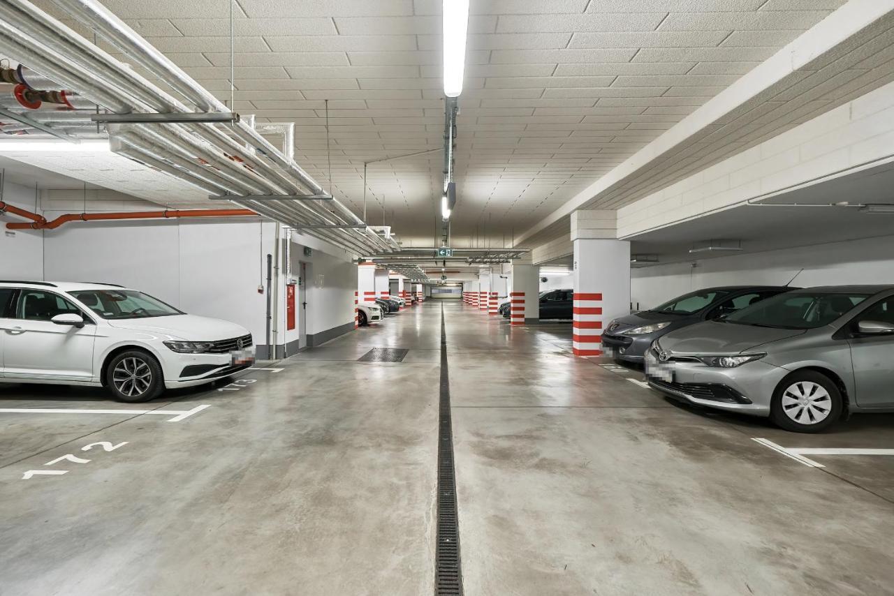 Exclusive Apartments Teczowa With Underground Parking By Noclegi Renters Wrocław Extérieur photo