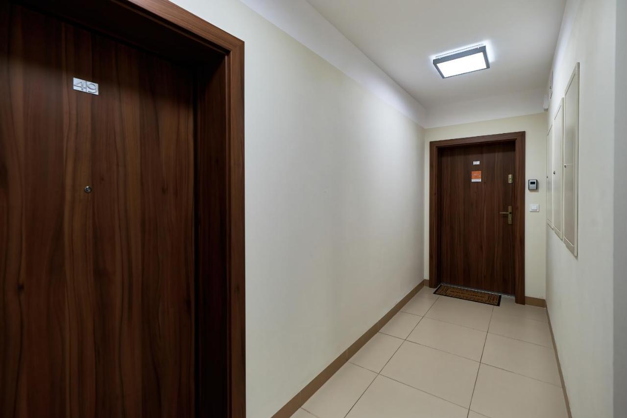 Exclusive Apartments Teczowa With Underground Parking By Noclegi Renters Wrocław Extérieur photo