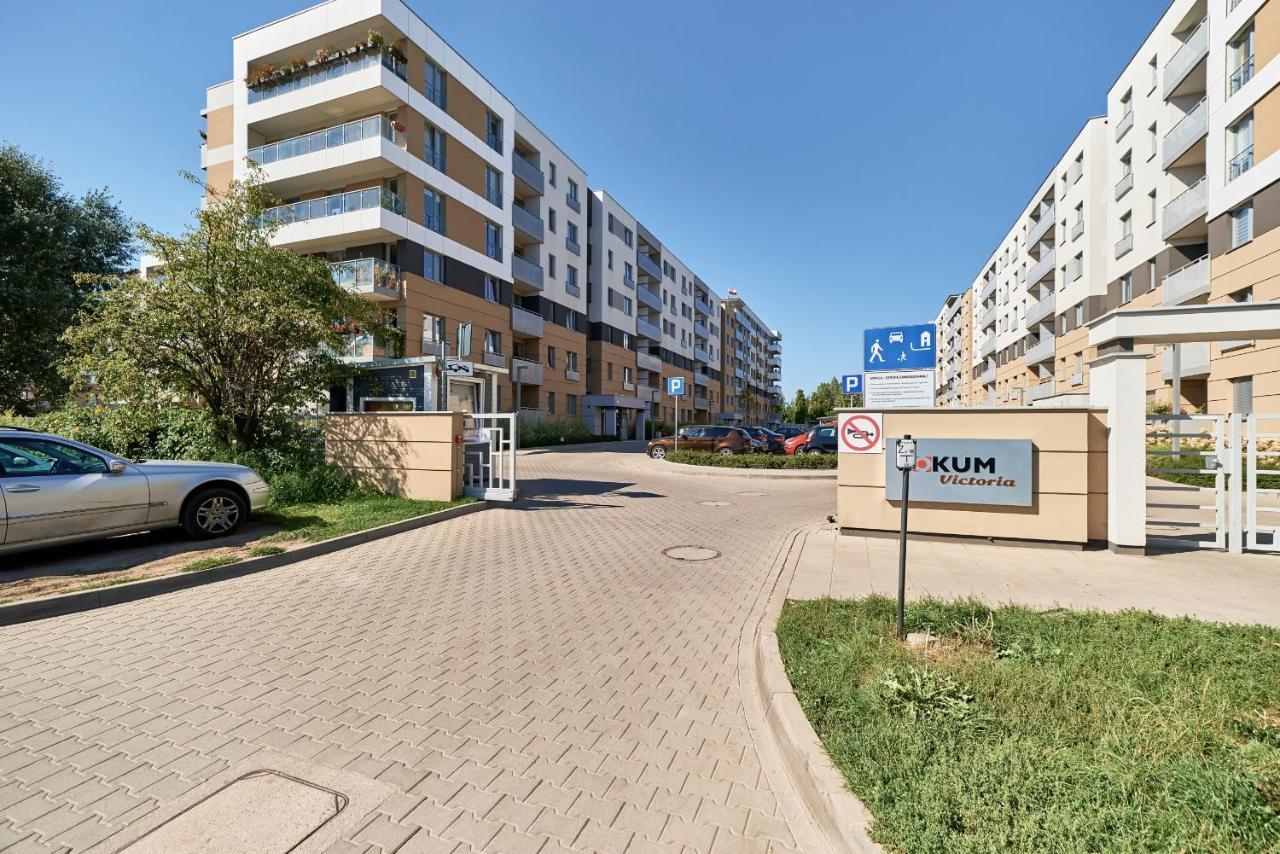 Exclusive Apartments Teczowa With Underground Parking By Noclegi Renters Wrocław Extérieur photo