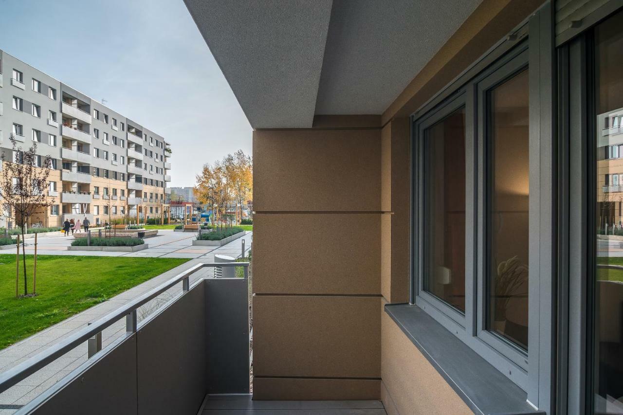 Exclusive Apartments Teczowa With Underground Parking By Noclegi Renters Wrocław Extérieur photo