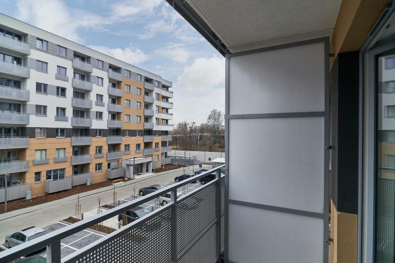 Exclusive Apartments Teczowa With Underground Parking By Noclegi Renters Wrocław Extérieur photo